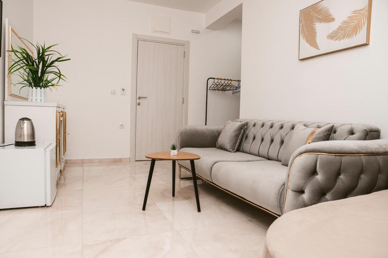 M&H Apartments Ulcinj Buitenkant foto