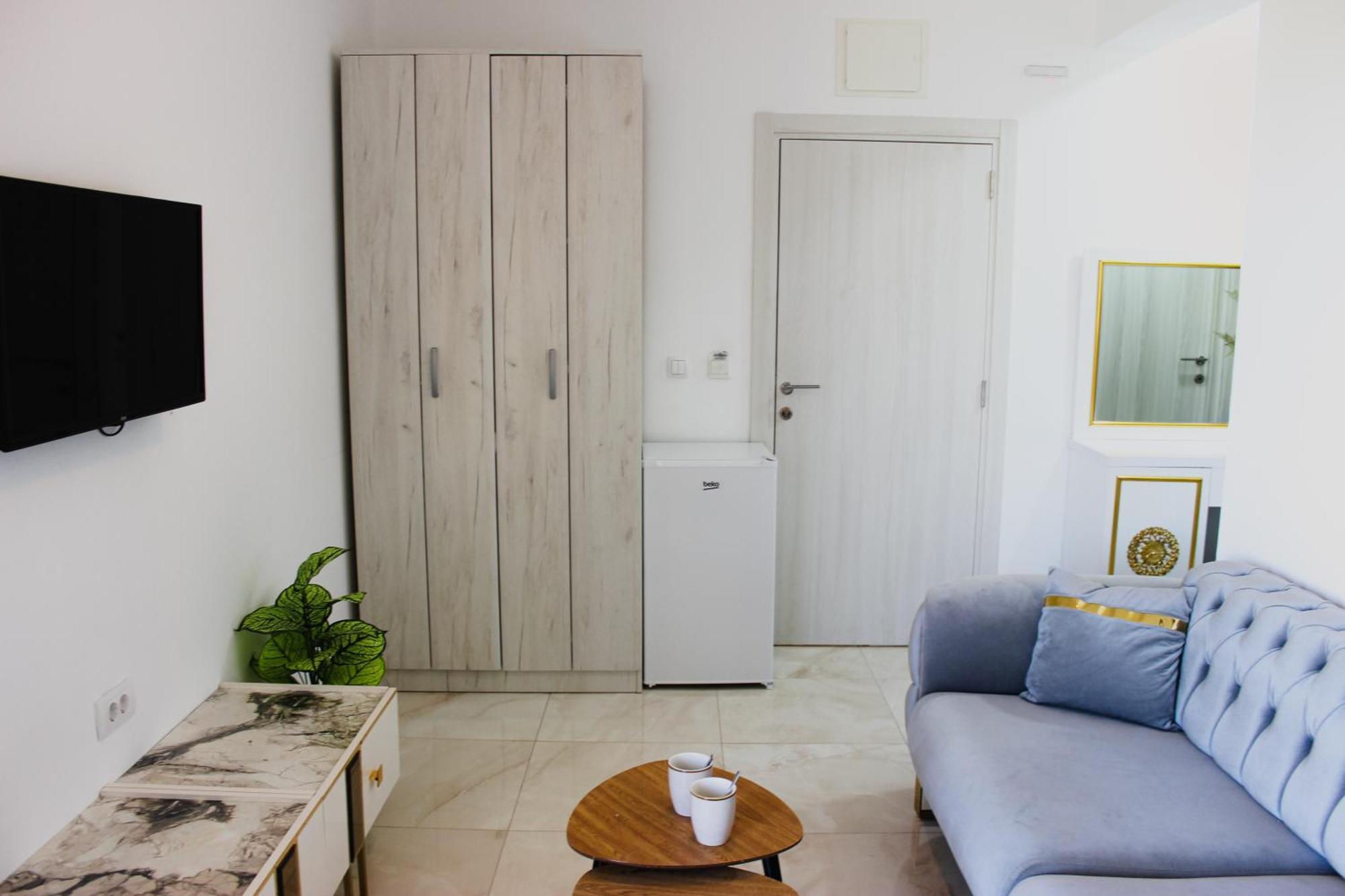 M&H Apartments Ulcinj Buitenkant foto