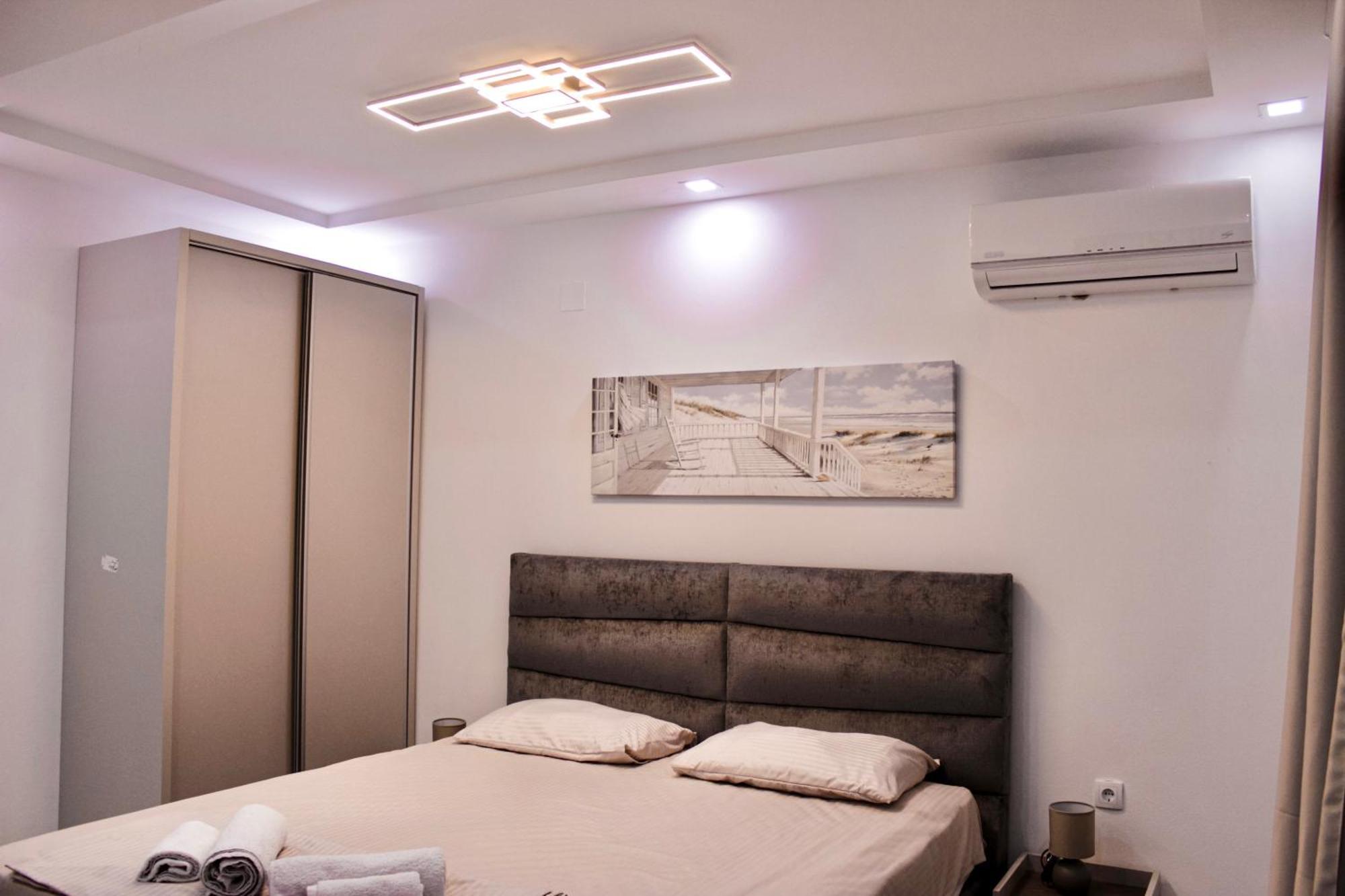 M&H Apartments Ulcinj Buitenkant foto